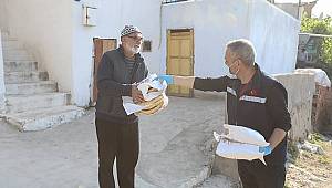 Buca Belediyesi'nden ilk iftara Ramazan pidesi
