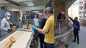 Büyükşehir İzmir'e ekmek dağıtıyor