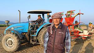 Foçalı Çiftçiler Korona'dan Sonra Gıda Sıkıntısı Olmasın Diye Tarlada  
