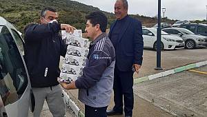 Midilli Vakfı'ndan vatandaşa gıda, hastaneye malzeme desteği - Foça Haberleri