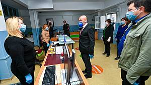 Tunç Soyer'den çalışanlara moral ziyareti