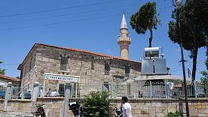 565 yıllık Foça Fatih Camii ibadete açıldı!