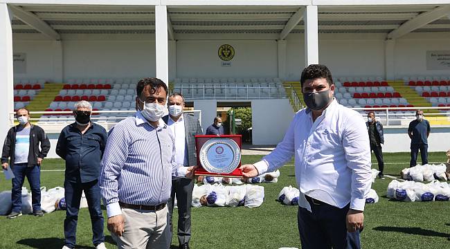 Başkan Kılıç'tan Bucalı amatör kulüplere Ramazan desteği  