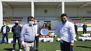 Başkan Kılıç'tan Bucalı amatör kulüplere Ramazan desteği
