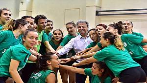 Bornova Belediyesinden amatör spor kulüplerine tesis desteği