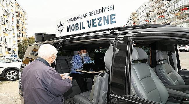 Karabağlar Belediyesi'nin VIP aracı mobil vezne oldu! 