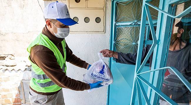 Üç haftada 312 bin kişilik iftar paketi dağıtıldı 