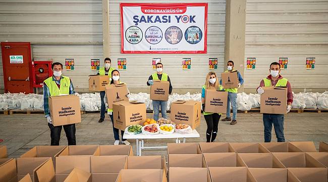 İzmir Büyükşehir Belediyesi'nden "Biz Varız" gönüllülerine teşekkür buluşması 