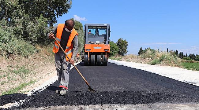 İzmir'de asfalt atağı sürüyor 