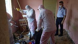 30 metrekarelik evden 1.5 ton atık çıktı  