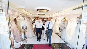 Başkan Soyer'den Gelinlik Fuarı mesajı:"İzmirli firmalara pozitif ayrımcılık yapacağız" 