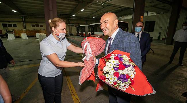 Başkan Soyer'den şafak ziyareti 