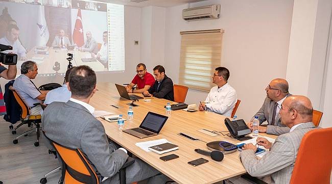 İzmir Büyükşehir Belediyesi "Girişimcilik Merkezi" kuruyor 