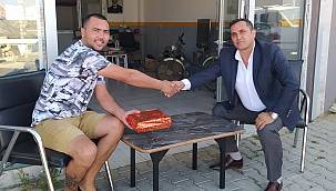 Muhtardan sanayi sitesi esnafına teşekkür ziyareti 