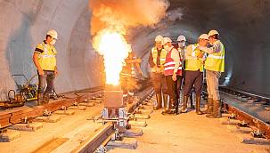 Raylara ilk kaynağı Başkan Soyer yaptı 