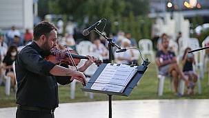 'Resimli Tınılar' Karşıyaka'da yankılandı 