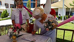 Sosyal yaşam kampüsünde nikah  