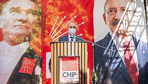 Soyer, CHP İzmir İl Örgütü'nün düzenlediği bayramlaşma törenine katıldı 