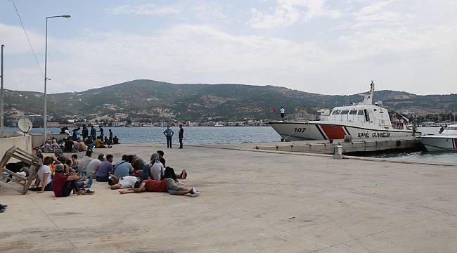 Yunanistan'ın denize bıraktığı 90 kaçak göçmen kurtarıldı 