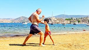 Karateci Yüksel Kardeşler Çalışmalara Sahilde Başladı 