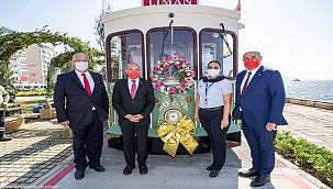 Nostaljik Tramvay, 66 yıl sonra İzmir'in kalbi Kordon'da...