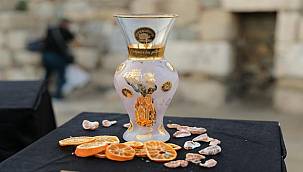 Yılların emeği cam eserler Kaleiçi'nde sergilendi  