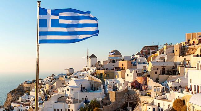 Yunanistan ekonomisi çöküşte 