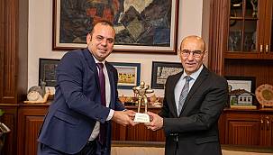 Balıkesirliler Derneği'nden Başkan Soyer'e ziyaret