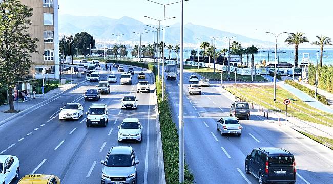 Atatürk Caddesi'nin Konak Pier bölümünde geçici trafik düzenlemesi başlıyor 