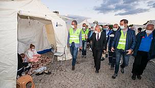 Başkan Soyer depremzedeleri yalnız bırakmıyor 