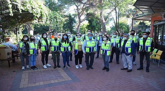 Bornova Belediyesi'nden yarım milyon maske 