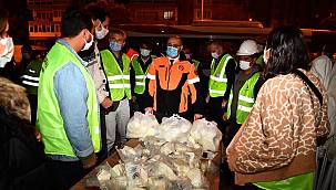 Çadır alanlarında iyilik noktaları kuruldu 