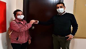 Depremzedeler Uzundere'deki konutlara yerleşmeye başladı 