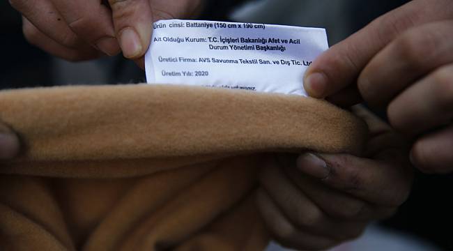 Depremzedelerin battaniyeleri işportadan toplandı 