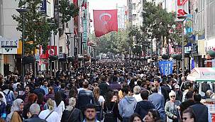 Asgari ücret net 2 bin 825 lira oldu 