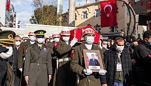 İzmir şehidini uğurladı 