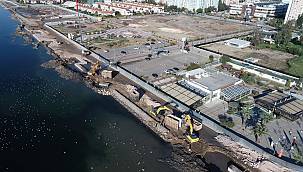 Kıyıya geçici olarak topraktan set çekildi 