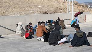 Yunanistan tarafından Türk kara sularına itilen sığınmacılar... 