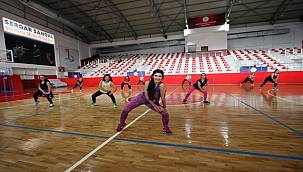 Bayraklı'da spor kursları yeniden başladı 