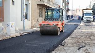 Bayraklı'ya 1 yılda 90 bin ton asfalt, 35 bin metrekare kilit parke
