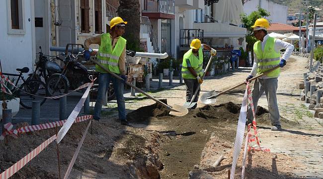 Büyükşehir Belediyesi ve İZSU'dan Dikili, Karaburun ve Foça'ya tarihi yatırım