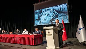 Başkan Soyer: "Zeus Sunağı'nı bu topraklara geri getireceğiz"