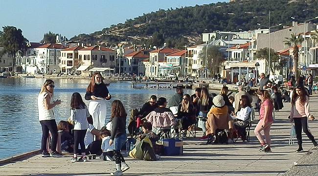 Foça'da şubatta yaz havası 