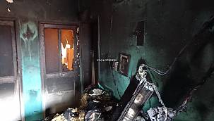 Foça Yenibağarası'nda soba yangını 