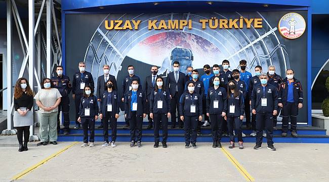 AFAD gönüllüsü genç sporcular Uzay Kampı Türkiye'yi ziyaret etti 