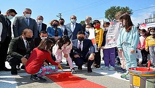 Aliağa'da "Yaya Önceliği Kırmızı Çizgimizdir" Etkinliği