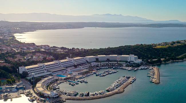 Altın Yunus Çeşme Resort & Termal Otel 1 Nisan'da kapılarını açıyor