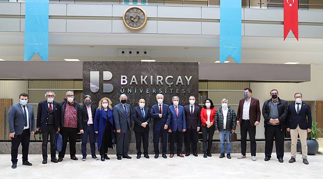 Bakırçay Üniversitesi'nin Akıllı Üniversite Uygulaması Türkiye'de Örnek Proje Seçildi 