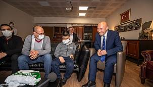 Başkan Soyer kusursuz kulağa sahip Bager'i ağırladı