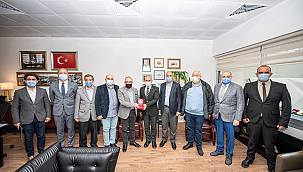 Başkan Soyer: Canı yananı, mağdur olanı ana gibi kucaklıyoruz